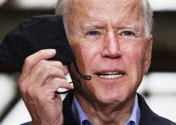 Байден сдал отрицательный тест на COVID-19, но до сих пор в строгой изоляции