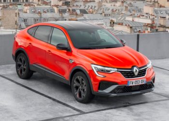 Лучший автомобиль Японии: им может стать Renault Arkana или BMW iX — АВТО НОВОСТИ