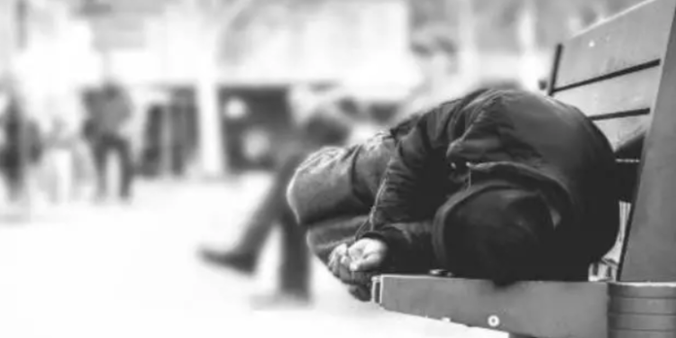 В Измаиле на скамейке нашли окровавленного мужчину