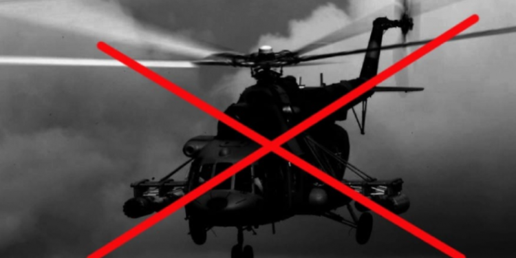 В небе над югом Украины сбили два вражеских вертолета и восемь «балалаек»