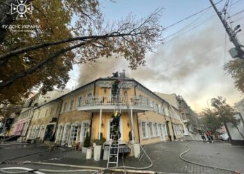 В Одесі горів один з найстаріших будинків міста | Одеський Кур’єр