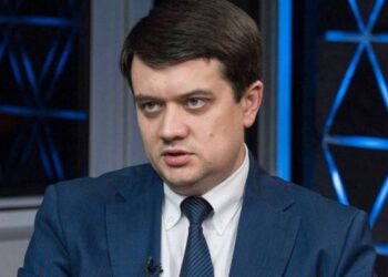 Відставки генпрокурора Луценка не буде: Разумков пояснив причини