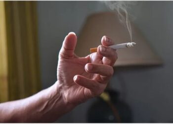 Дети, чьи родители дышали сигаретным дымом, чаще болеют астмой — исследование