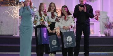 У МВС нагородили дітей, які проявили героїзм та відвагу під час війни