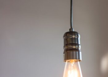 З січня в Україні старі лампочки замінюватимуть на нові LED-лампи безкоштовно – Новини Львова та області