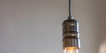 З січня в Україні старі лампочки замінюватимуть на нові LED-лампи безкоштовно – Новини Львова та області