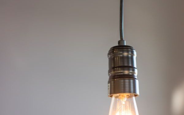 З січня в Україні старі лампочки замінюватимуть на нові LED-лампи безкоштовно – Новини Львова та області