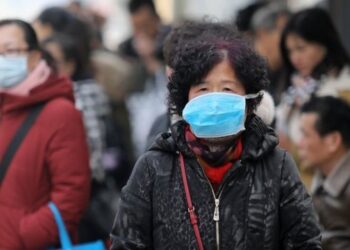 Карантин оставляет китайцев без еды и предметов первой необходимости — ВВС