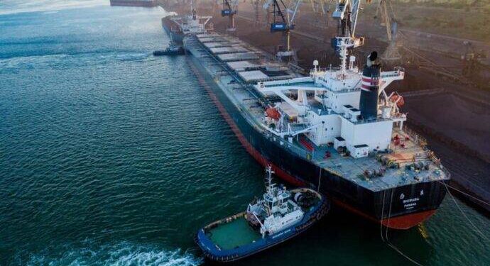 Директор порта в Одесской области присвоил более миллиона
