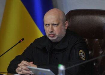 Турчинов подав у відставку з посади голови РНБО