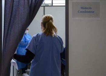 Боль, когнитивные проблемы и одышка: не менее 17 млн человек в Европе перенесли длительный COVID в первые 2 года пандемии