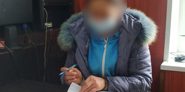 Понад сто ударів ножем — на Херсонщині жінку судитимуть за вбивство | Кримінальні новини