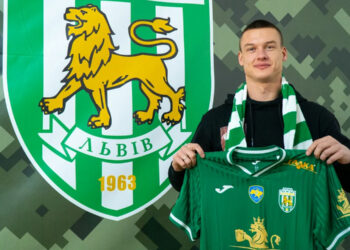 Официально. Алексей Хобленко — игрок «Карпат» (27 декабря 2022 г.) — Новости футбола