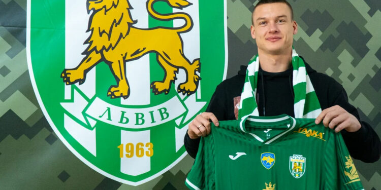 Официально. Алексей Хобленко — игрок «Карпат» (27 декабря 2022 г.) — Новости футбола