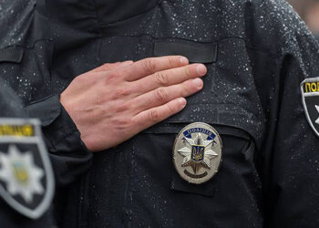 Українці можуть зігрітися і зарядити гаджети у відділках поліції — Клименко