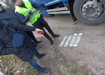 На Львівщині затримано фуру з нелегальним спиртом, ведеться розслідування  | Кримінальні новини