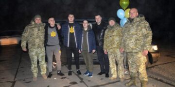 На Одещину з полону повернулися захисники Зміїного — Новини Одеської області