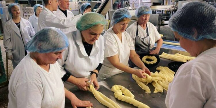 На Одеському хлібзаводі спечуть понад 20 тисяч різдвяних калачів для захисників і переселенців
