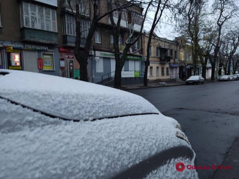 Первый снег в Одессе: второй год подряд 4 декабря