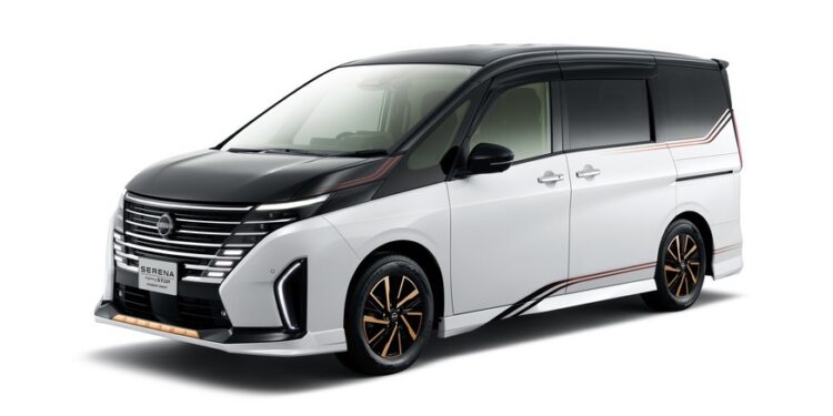 Премьеры Nissan: роскошные Serena и X-Trail, особый спорткар Fairlady Z и подержанный Cube — АВТО НОВОСТИ