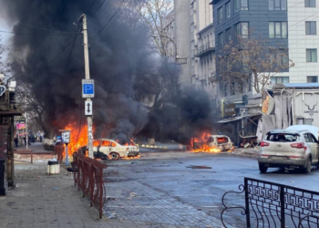 Росіяни накрили вогнем центр Херсона: багато загиблих, десятки поранених