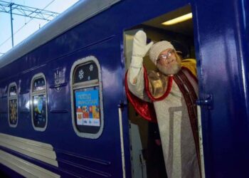 «Укрзалізниця» стала официальным перевозчиком Святого Николая