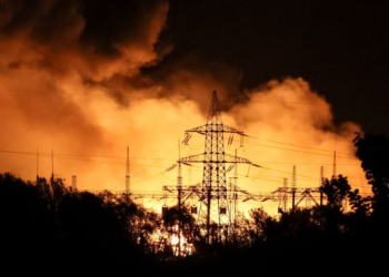 Внаслідок атаки окупантів в Україні пошкоджено близько дев`яти об`єктів генерації: півкраїни без світла