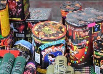 Поліція просить українців повідомляти про місця продажу піротехніки