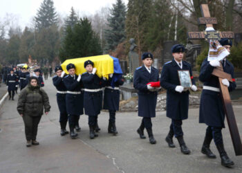 Загиблих у Броварах керівників МВС поховали на Байковому кладовищі
