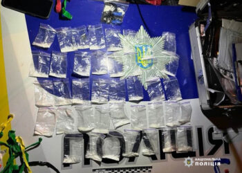 У Вінниці поліцейські затримали наркодилерку із «товаром» на 300 000 гривень. ФОТО | Кримінальні новини