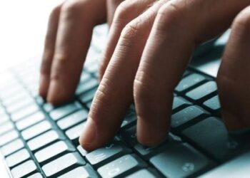 Уряд перейшов на електронний документообіг