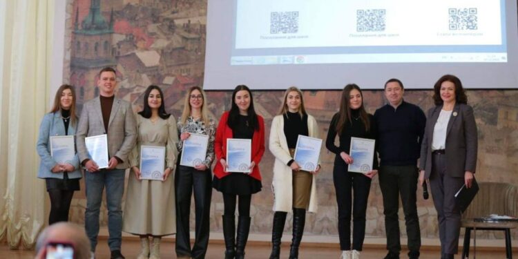 Близько 4 тисяч школярів зі всієї Львівщини прослухали цьогоріч курс лекцій про те, як піклуватися про своє здоров’я – Новини Львова та області