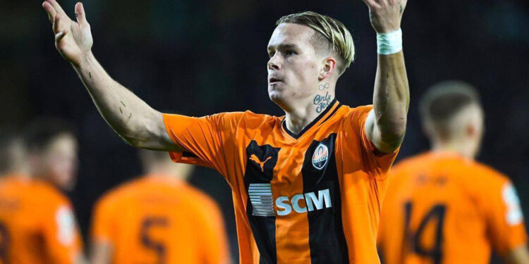 «Шахтер» и «Арсенал» согласовали трансфер Мудрика. Известна сумма отступных (12 января 2023 г.) — Новости футбола