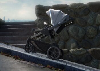 Канадський стартап анонсував дитячий візок з автопілотом — Новости технологий