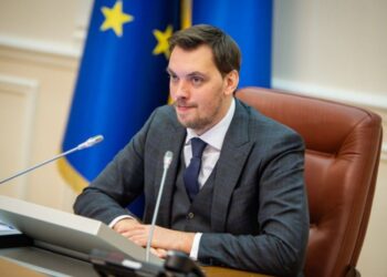 Прем’єр України, оголосив про зниження вартості комунальних послуг в платіжках українців на 300-400 гривень