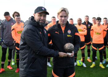 Михаил Мудрик: «Никто не ожидает, что я получу «Золотой мяч», но это одна из моих личных целей» (14 января 2023 г.) — Новости футбола