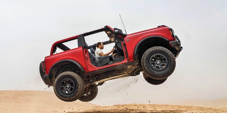 Ford готов платить клиентам за то, чтобы они отказались от покупки Bronco — АВТО НОВОСТИ