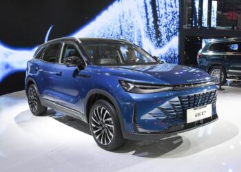 Готовящийся к дебюту в РФ флагманский кроссовер Beijing X7 пережил рестайлинг — АВТО НОВОСТИ