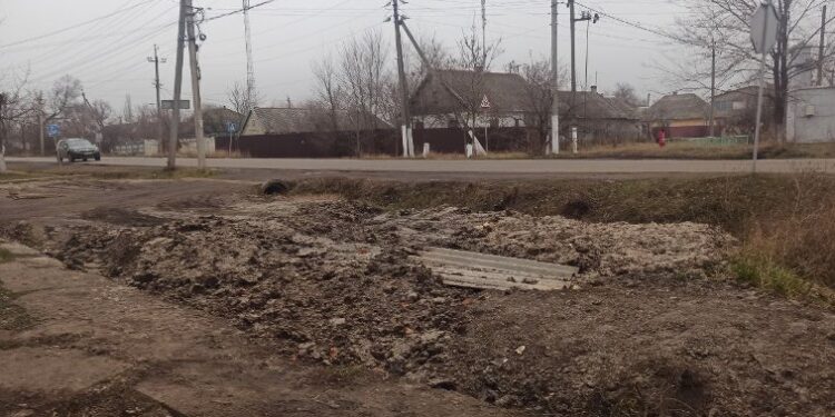 У АРЦИЗІ НА ВУЛ. СОБОРНІЙ ЗАМІНЕНО ДІЛЯНКУ ВОДОПРОВОДУ