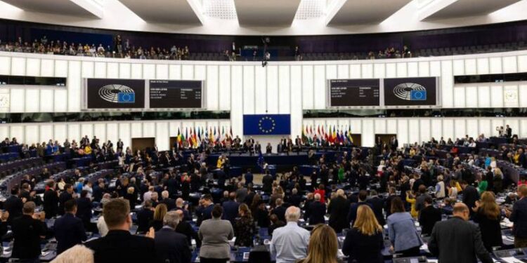 Європарламент виступив за створення спецтрибуналу для путіна та його посіпак