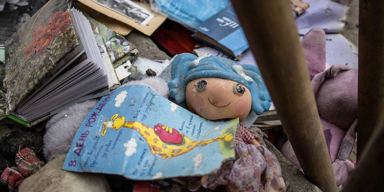 З-під завалів будинку у Дніпрі дістали тіло ще однієї дитини