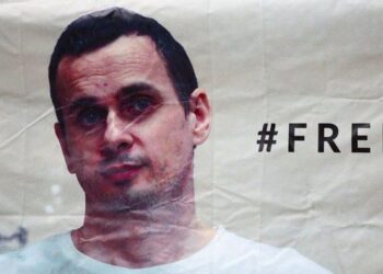 У центрі Москви вивісили банер з Сенцовим