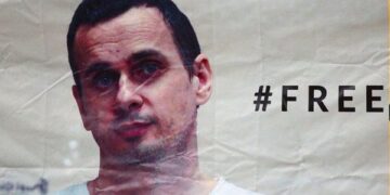 У центрі Москви вивісили банер з Сенцовим