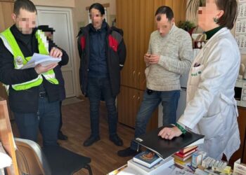 У Києві викрито масштабну схему переправлення ухилянтів, яку здійснювали 15 людей. ФОТО | Кримінальні новини