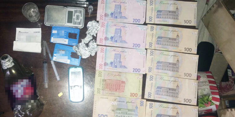 Керував бандою наркодилерів на волі з камери СІЗО — на Хмельниччині судитимуть зека. ФОТО | Кримінальні новини