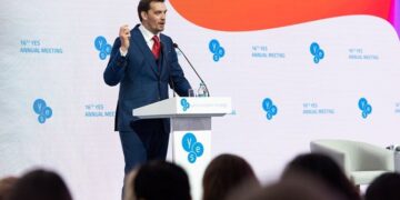 Гончарук запропонував з’єднати Чорне і Балтійське моря