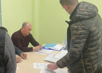 Обклав даниною торговців на ярмарках — чиновнику КМДА повідомлено про підозру | Кримінальні новини