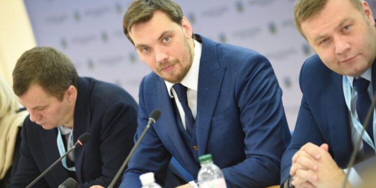 Прем’єр-міністр доручив «навести порядок» в українських кадастрах