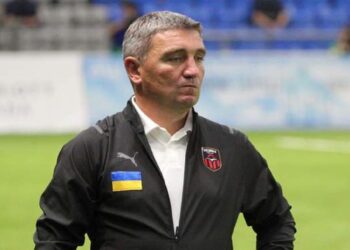 Руслан Костышин: «В Казахстане сначала зарисовывали вышивку флага, которую я надеваю на игры, а потом перестали это делать» (19 февраля 2023 г.) — Новости футбола