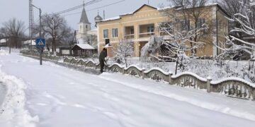 КП «Комфорт-16» завершило прибирання доріг від снігу в селах Арцизької громади